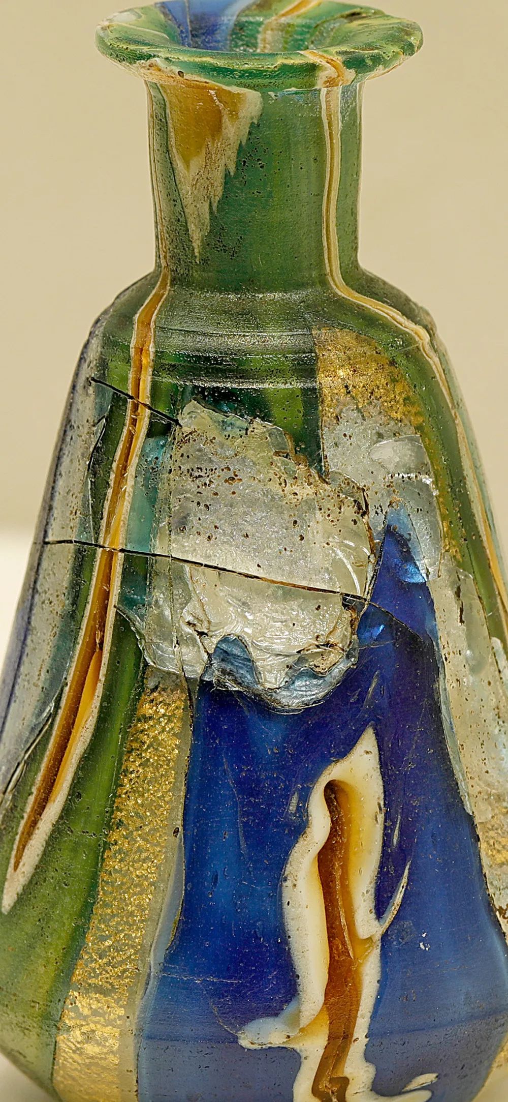 古代ガラス瓶（地中海沿岸出土？）-
